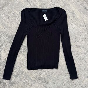 NWT GAP Women’s Sweater